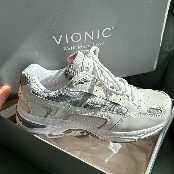 Vionic 23Walk Walking Shoe - Women's NWT White Leather Pink Blue new in Box - Picture 1 of 11
